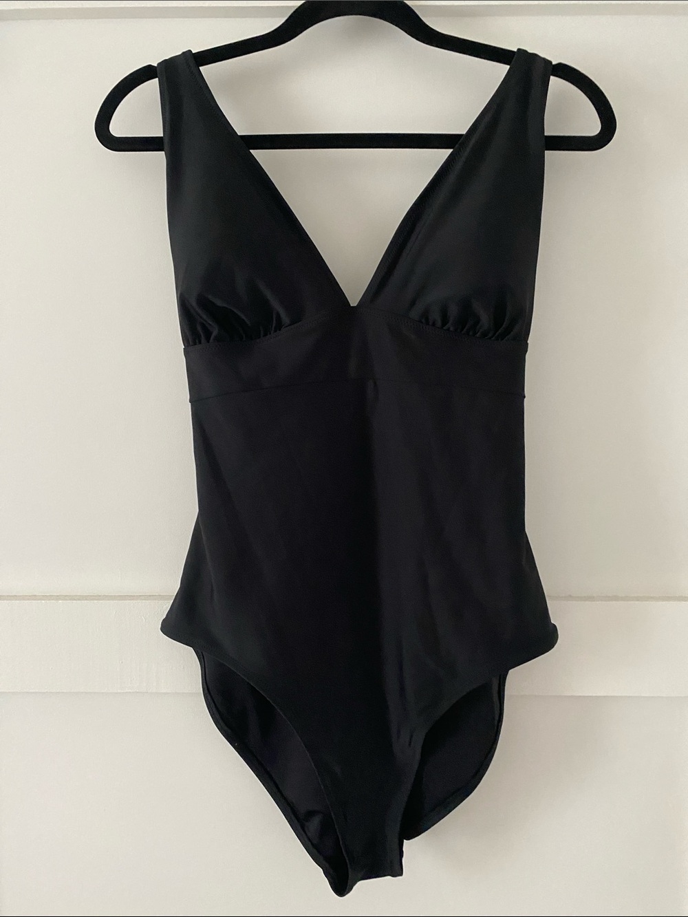 Old Navy NWOT Black V-Neck One-Piece Adjustable Swimsuit